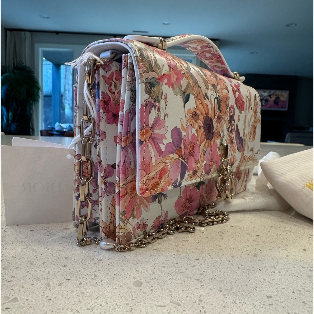 DIOR Miss Dior Floral Too handle mini bag with pearl chain strap - Picture 3 of 8